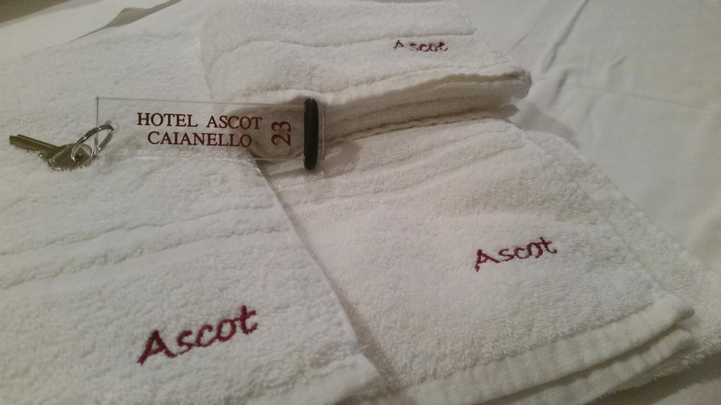 Hotel Ascot Caianello Cameră foto